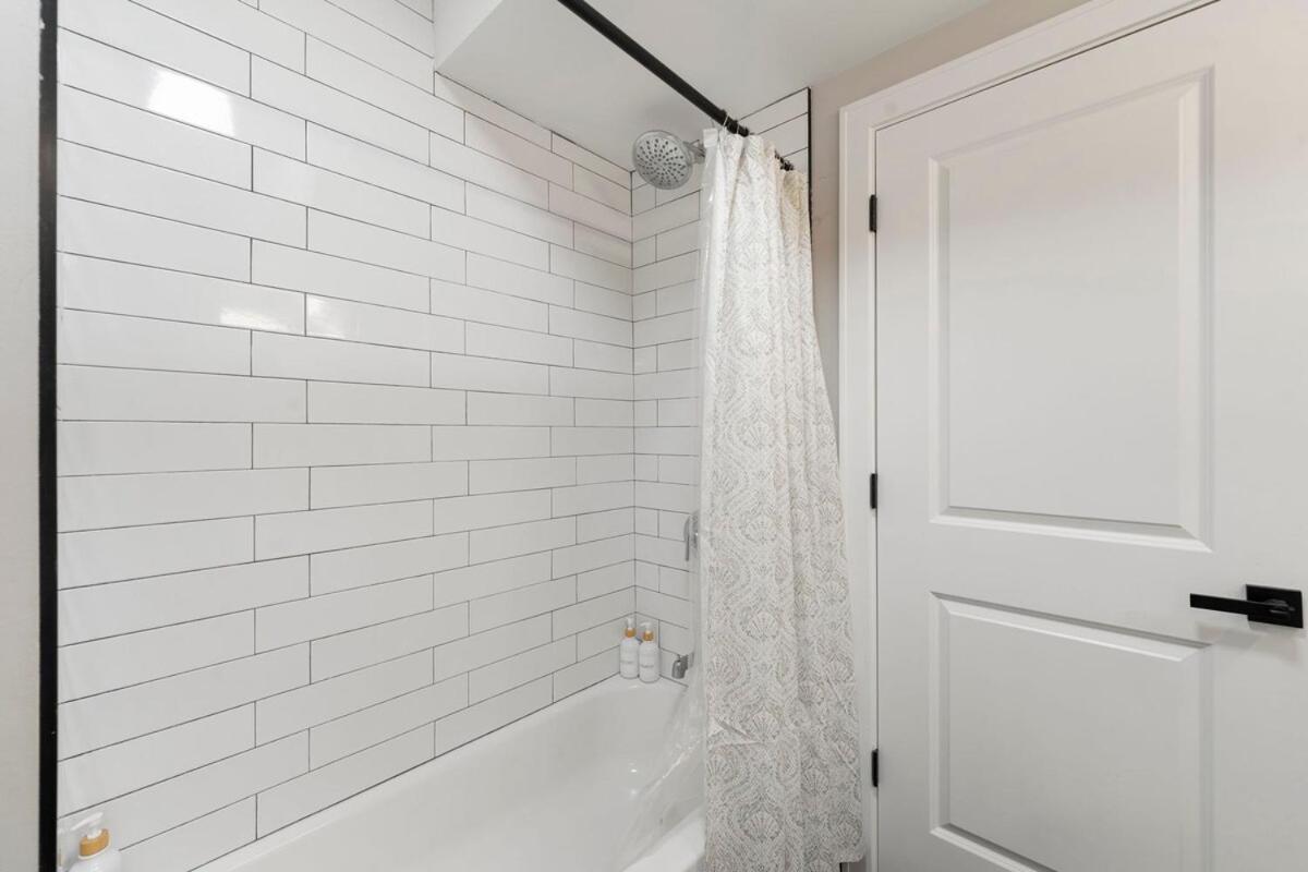 2 Bed & 3 Bath Chicago Condo Exteriör bild
