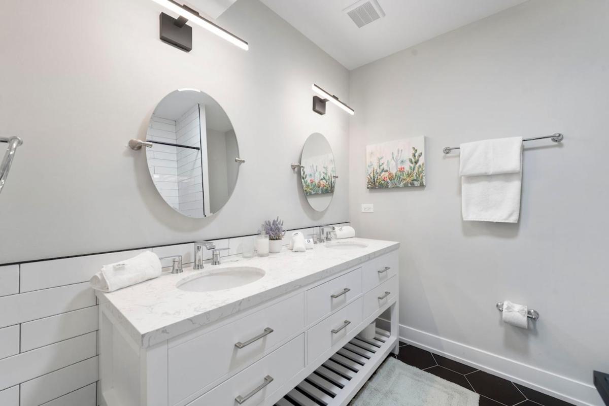 2 Bed & 3 Bath Chicago Condo Exteriör bild