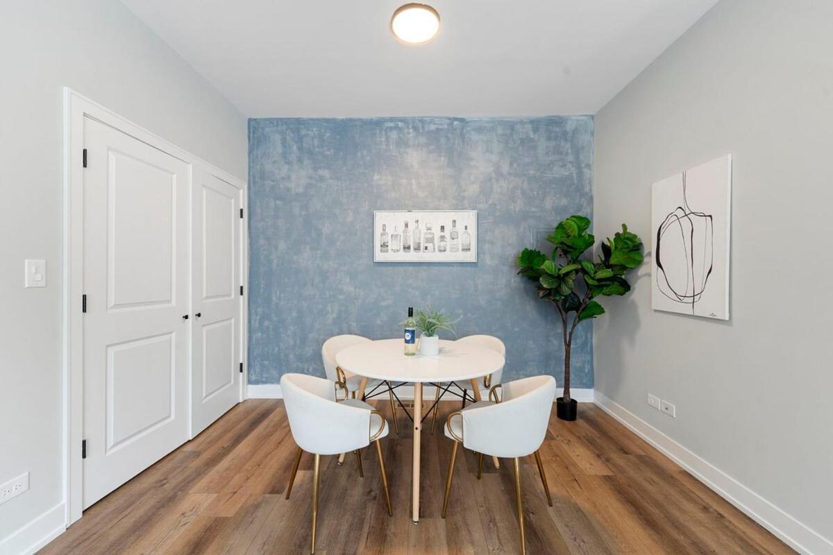 2 Bed & 3 Bath Chicago Condo Exteriör bild